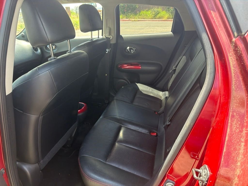 Used 2013 Red Nissan SL image 10