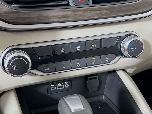 Used 2025 Black Nissan 2.5 SV image 19