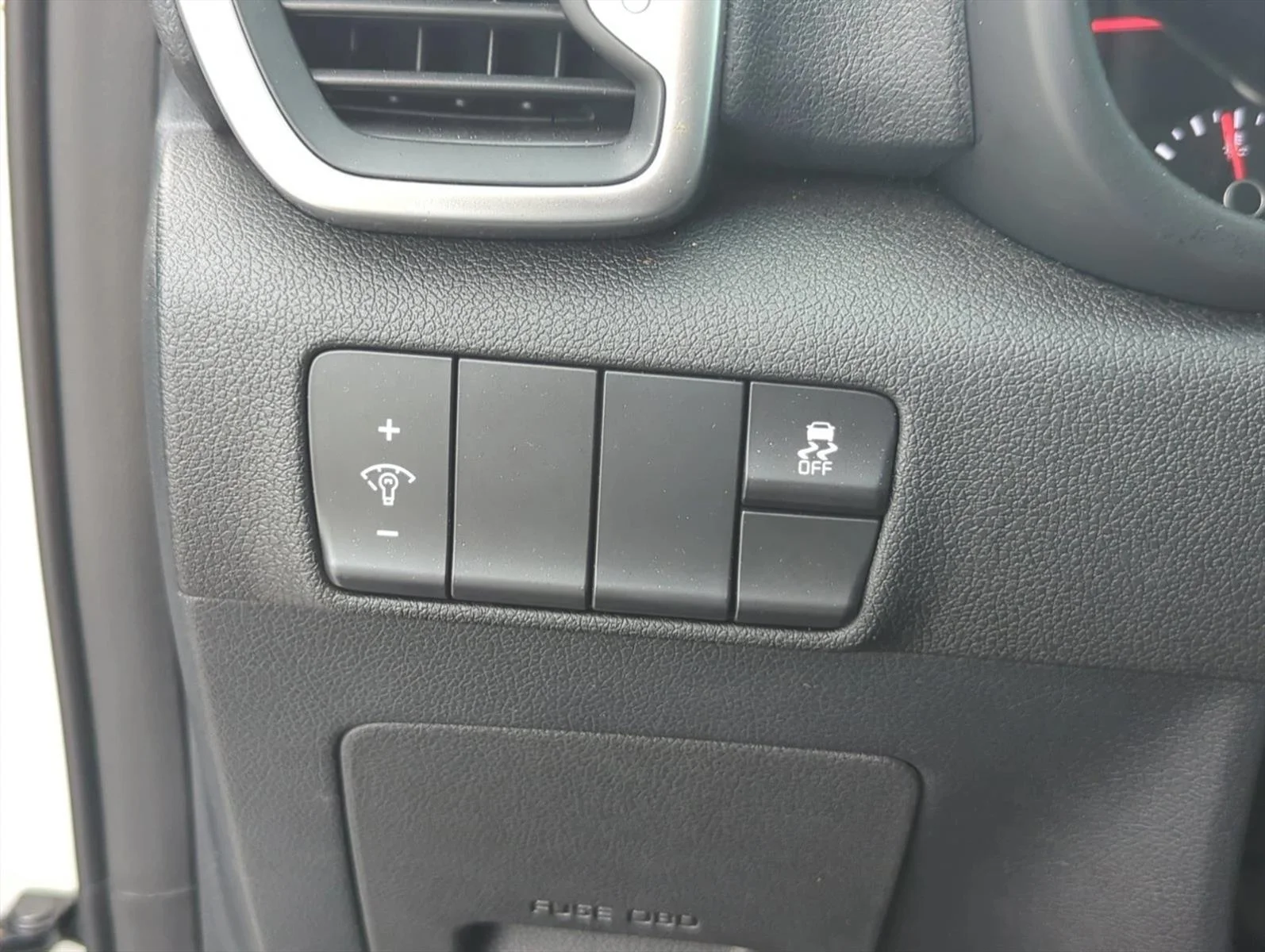 Used 2017 Clear White Kia LX image 13