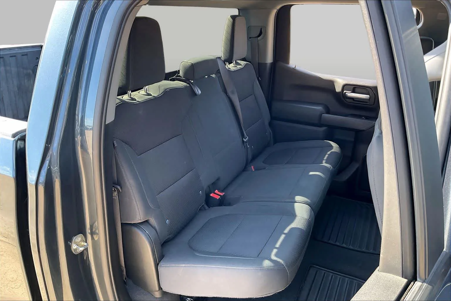 Used 2020 Shadow Gray Metallic Chevrolet Custom image 18