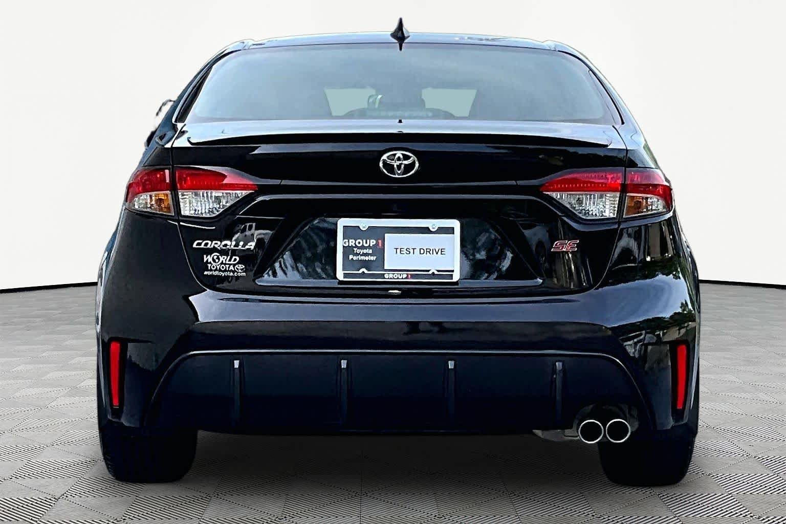 Used 2025 Midnight Black Metallic Toyota SE image 5
