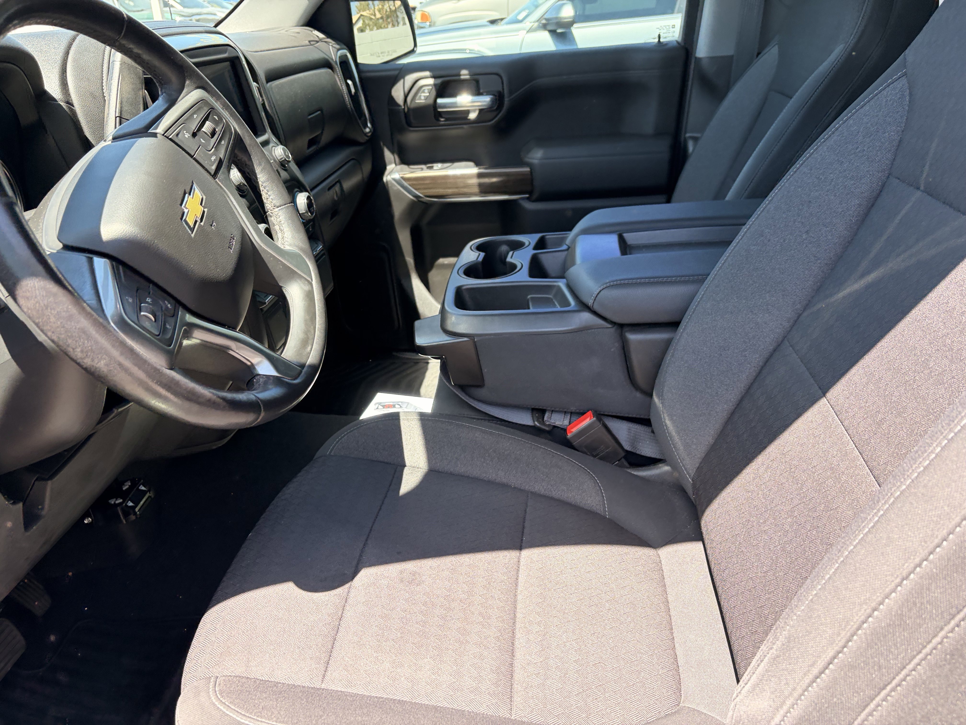 Used 2021 SUMMIT WHITE Chevrolet LT image 9