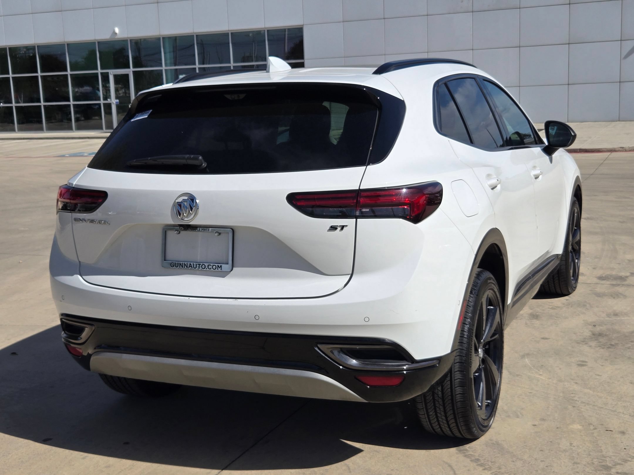 2022 Buick Envision Essence - Photo 8