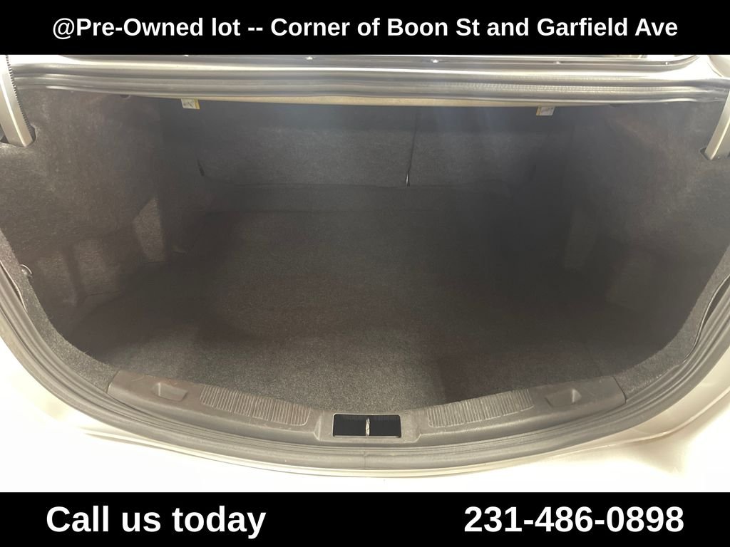 Used 2014 Silver Ford Titanium image 28