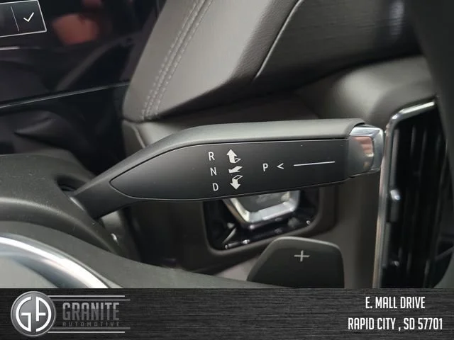 2026 GMC Yukon XL Denali - Photo 25