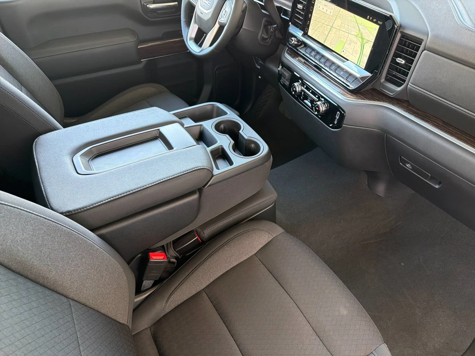 2026 GMC Sierra 3500HD SLE - Photo 13
