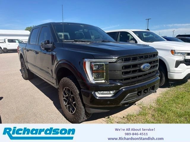 Used 2022 Black Metallic Ford Lariat image 1
