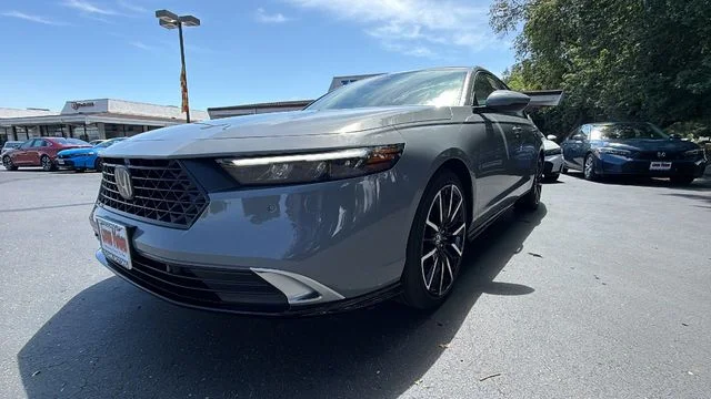 New 2026 Gray Honda Touring image 9