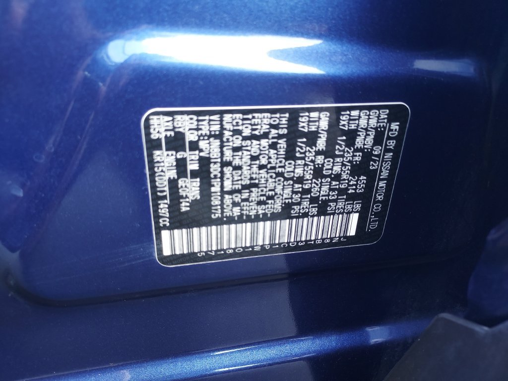 Used 2023 Blue Nissan Platinum image 25