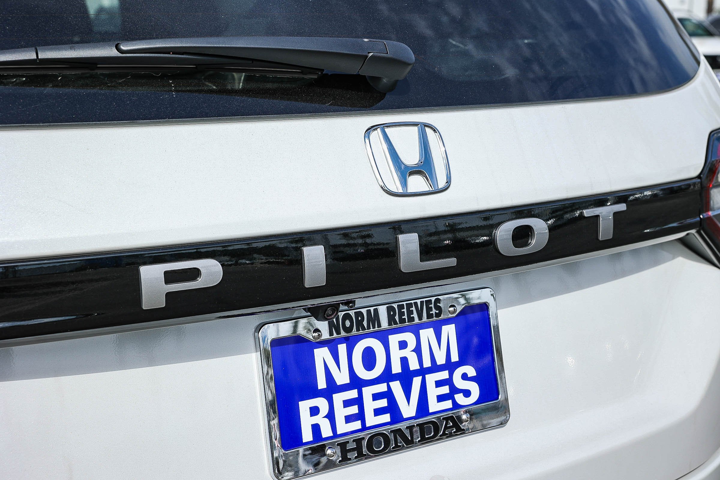 New 2026 Platinum White Pearl Honda EX-L 2WD image 8