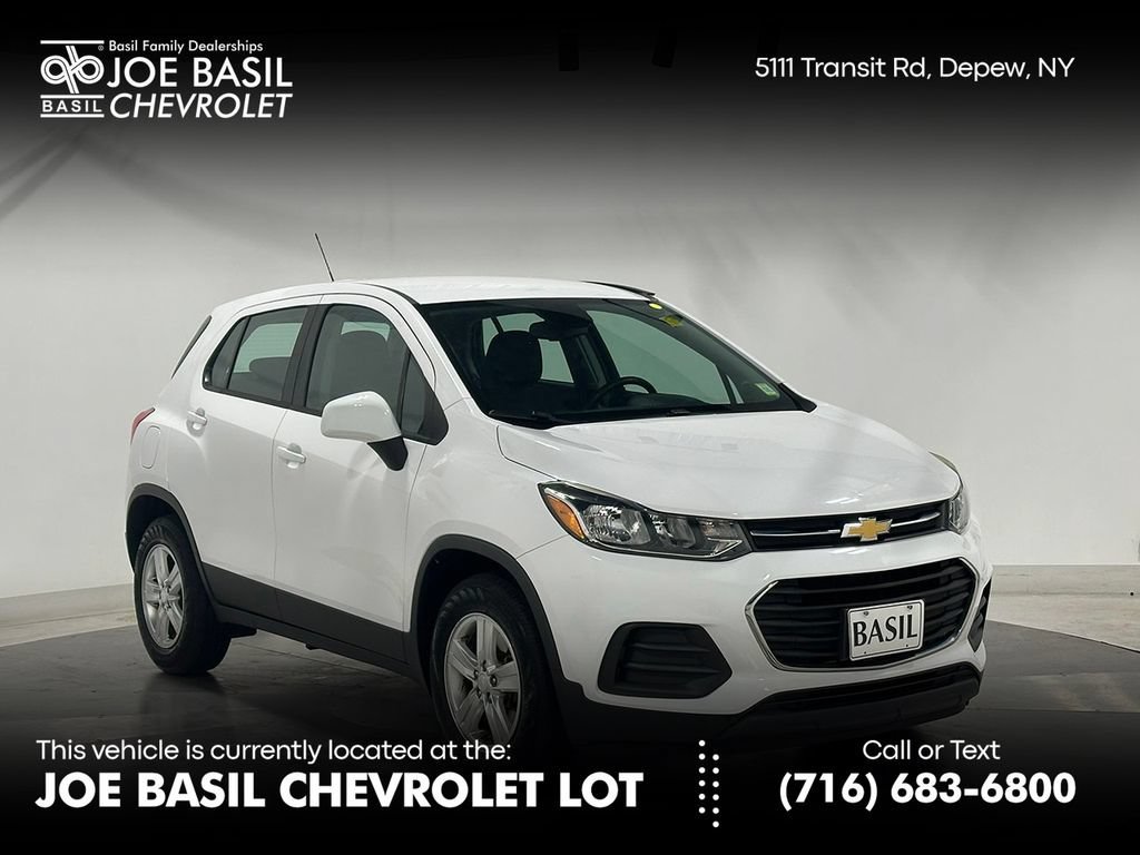 Used 2019 SUMMIT WHITE Chevrolet LS image 1