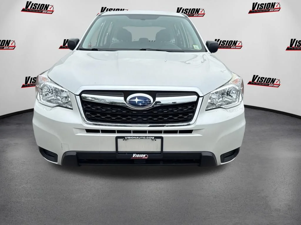 Used 2015 White Subaru 2.5i image 2