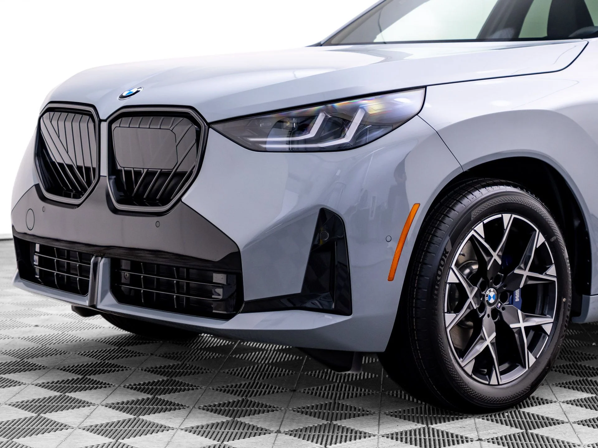 New 2026 Gray BMW 30 xDrive image 35