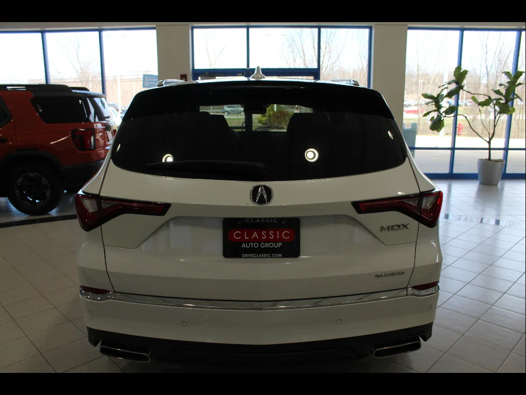 Used 2023 Platinum White Pearl Acura SH-AWD w/Advance image 6