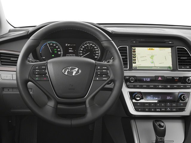 Used 2017 Pewter Gray Metallic Hyundai Limited image 10