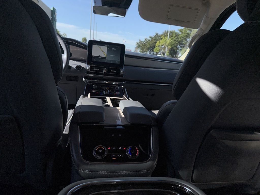 Used 2020 Crystal Blue Lincoln Black Label image 23