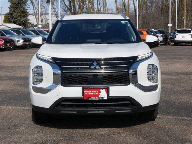 Certified 2025 Mitsubishi Outlander Plug-in Hybrid ES with VIN JA4T5UA98SZ041682 for sale in White Bear Lake, Minnesota