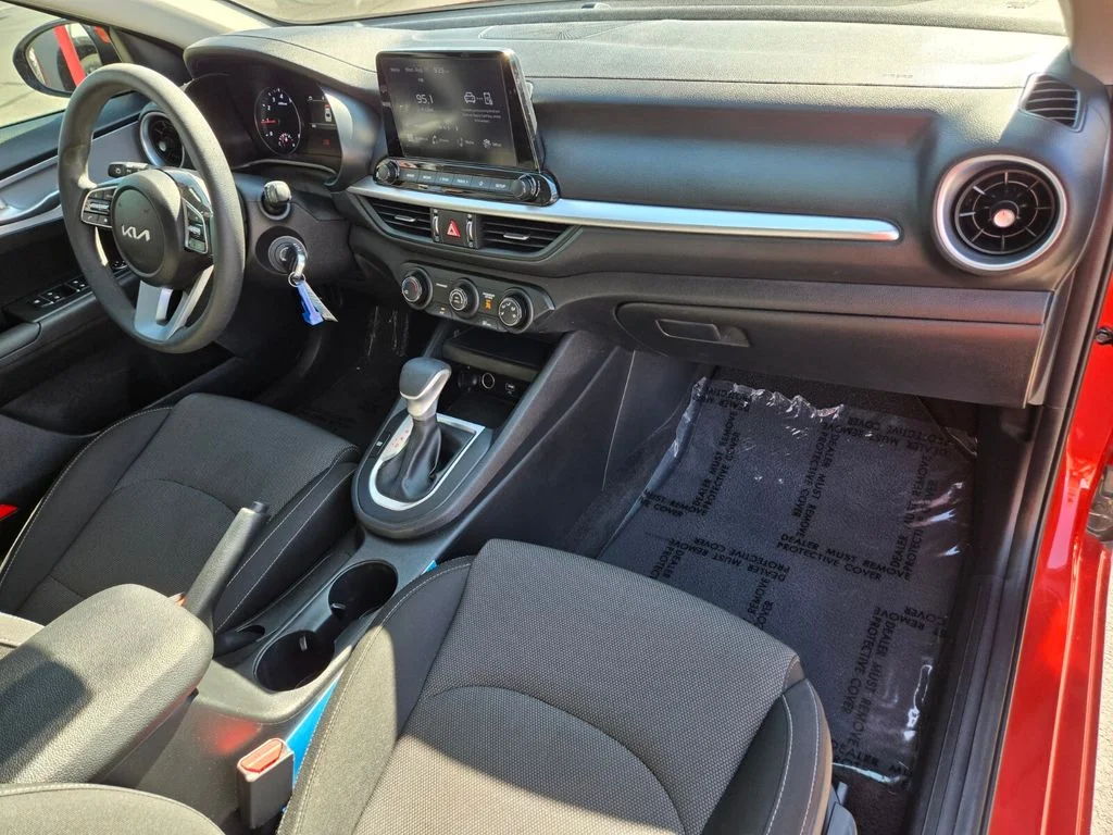 Used 2024 Red Kia LXS image 25