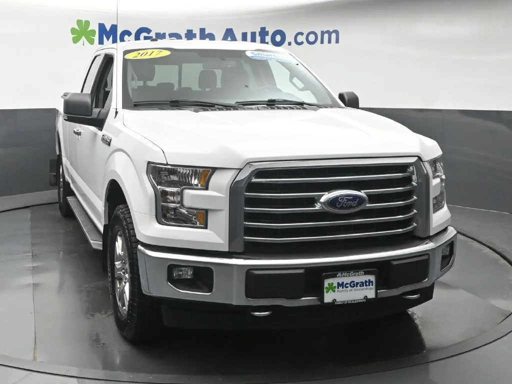 Used 2017 White Ford XLT image 5