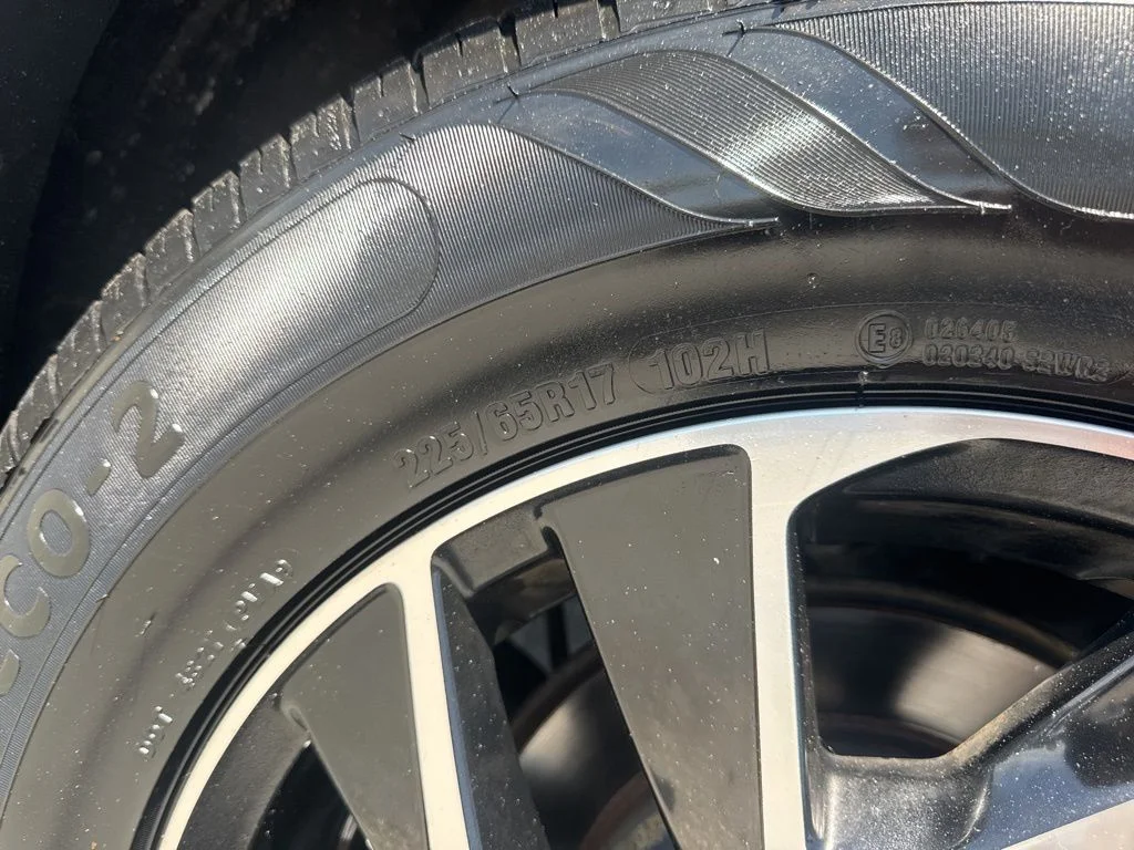 Used 2016  Honda SE image 31