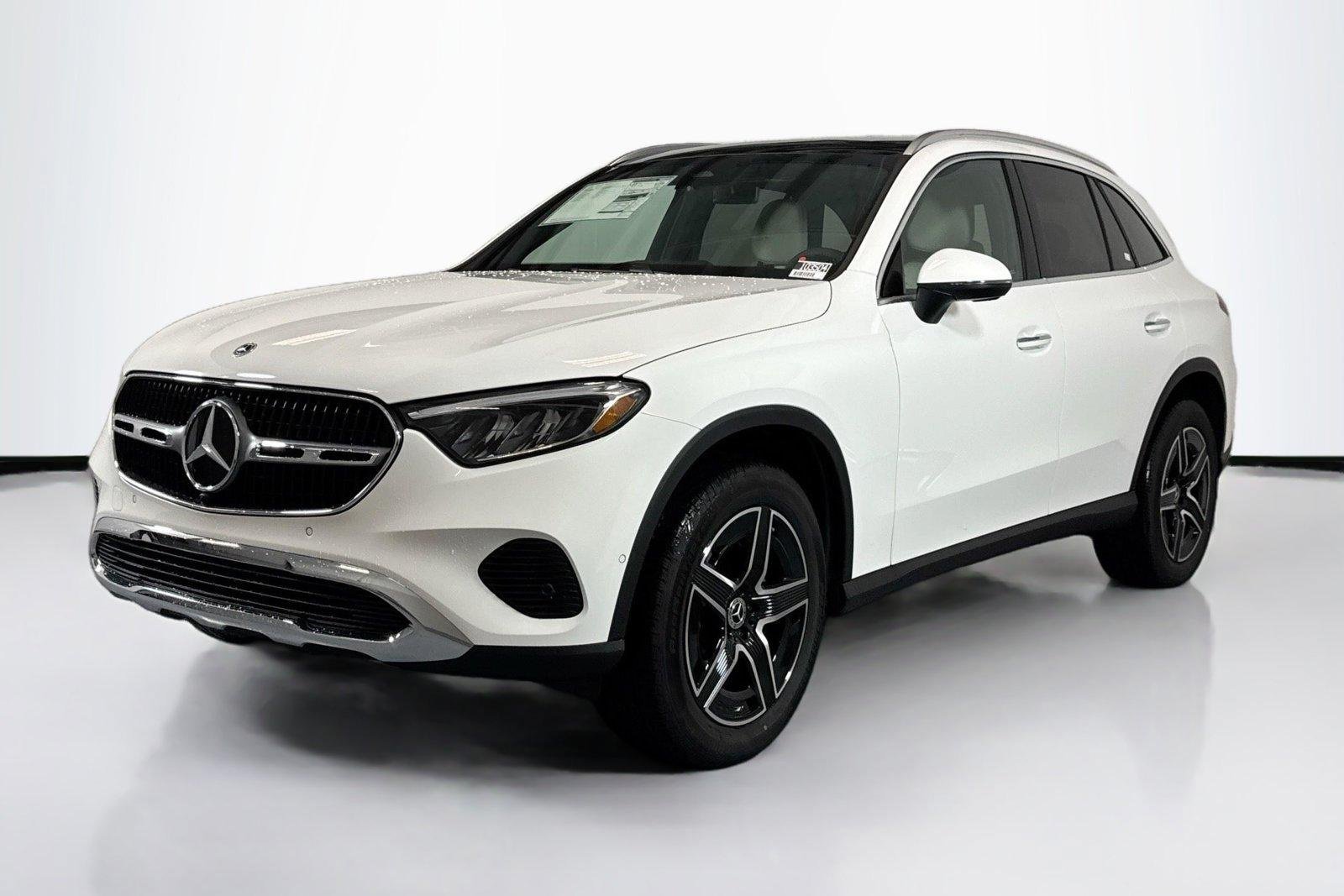 New 2026 Polar White Mercedes-Benz GLC 300 image 1
