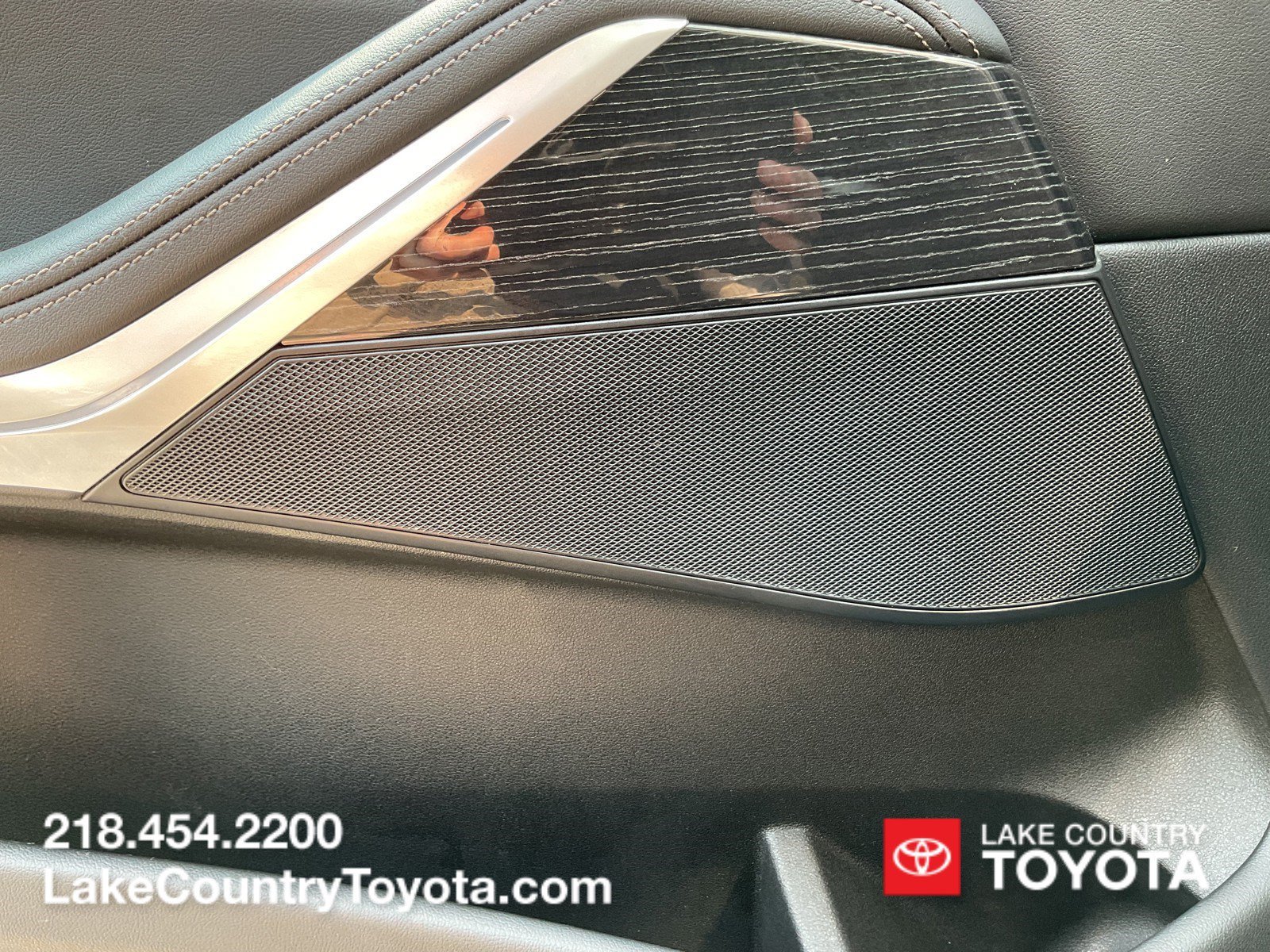 Used 2024 Black BMW xDrive40i image 35