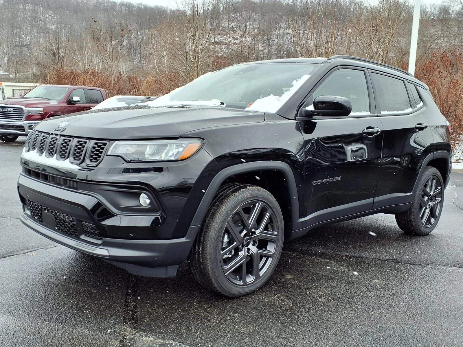 New 2026 Diamond Black Crystal Pearlcoat Jeep Latitude image 2