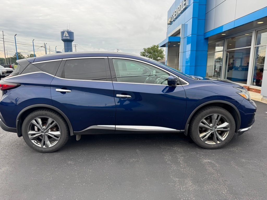 Used 2019 Blue Nissan Platinum image 4