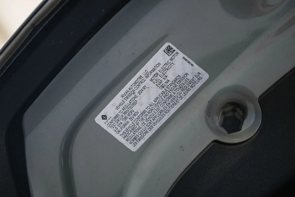 Used 2024  Rivian Adventure Dual Motor Perf Max Pack image 26