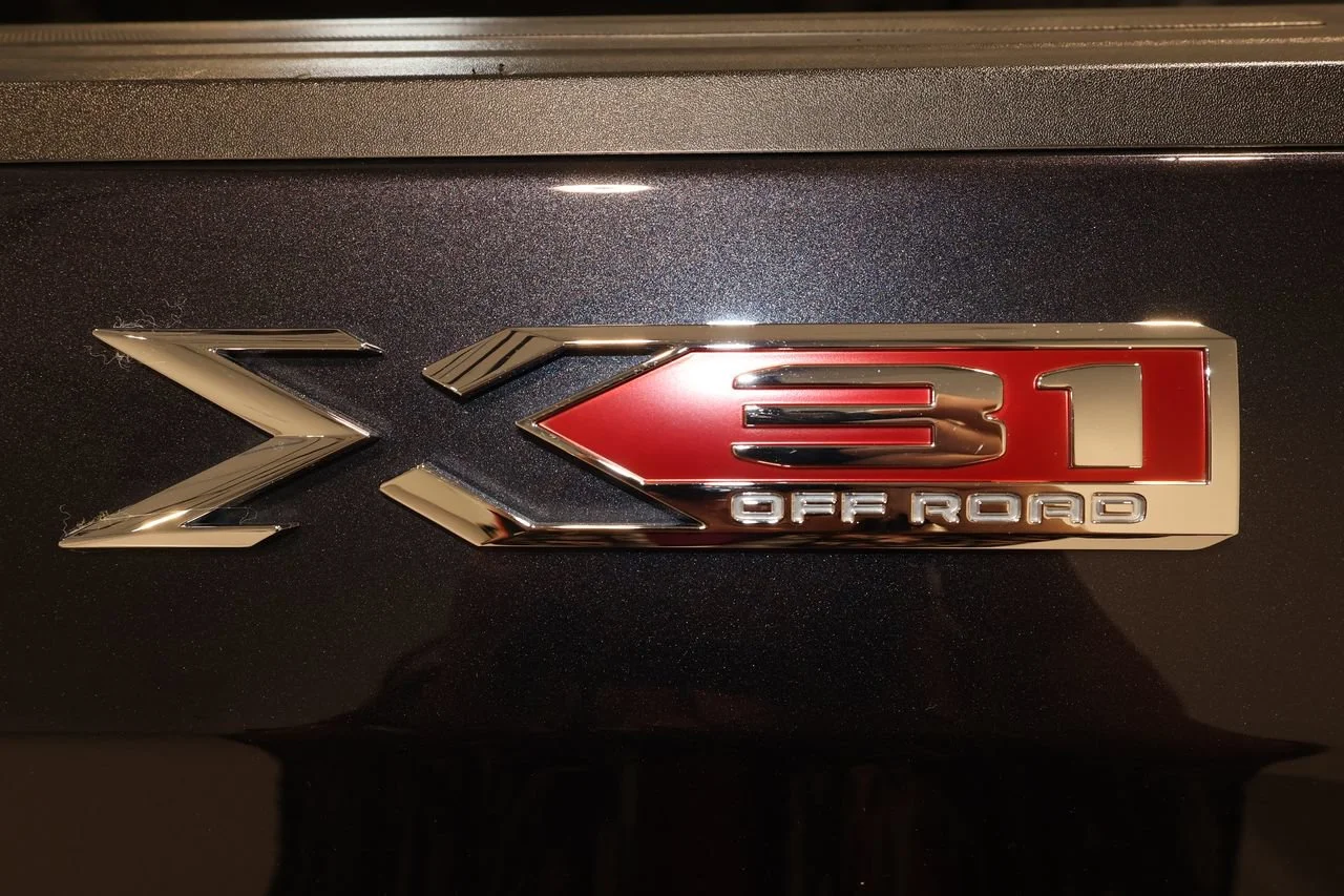 Used 2024 Titanium Rush Metallic GMC Elevation image 36
