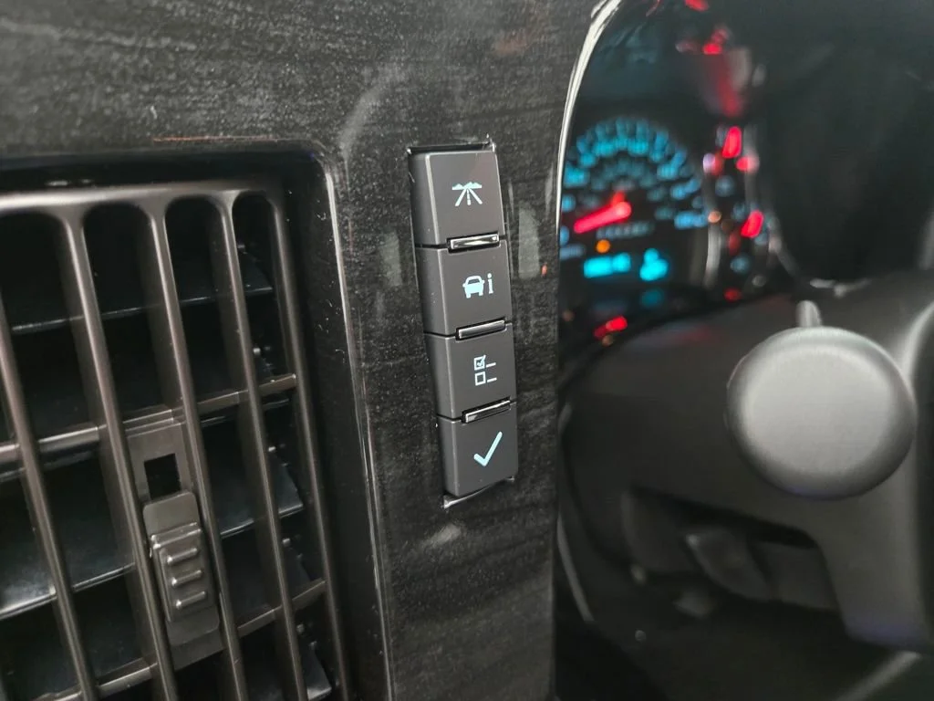 2023 GMC Savana Cargo Work Van - Photo 20