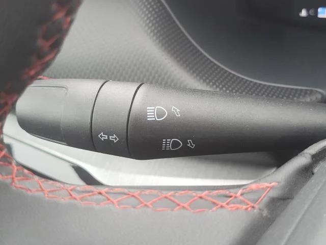 Used 2024 Red Hot Pearlcoat Jeep Trailhawk image 10