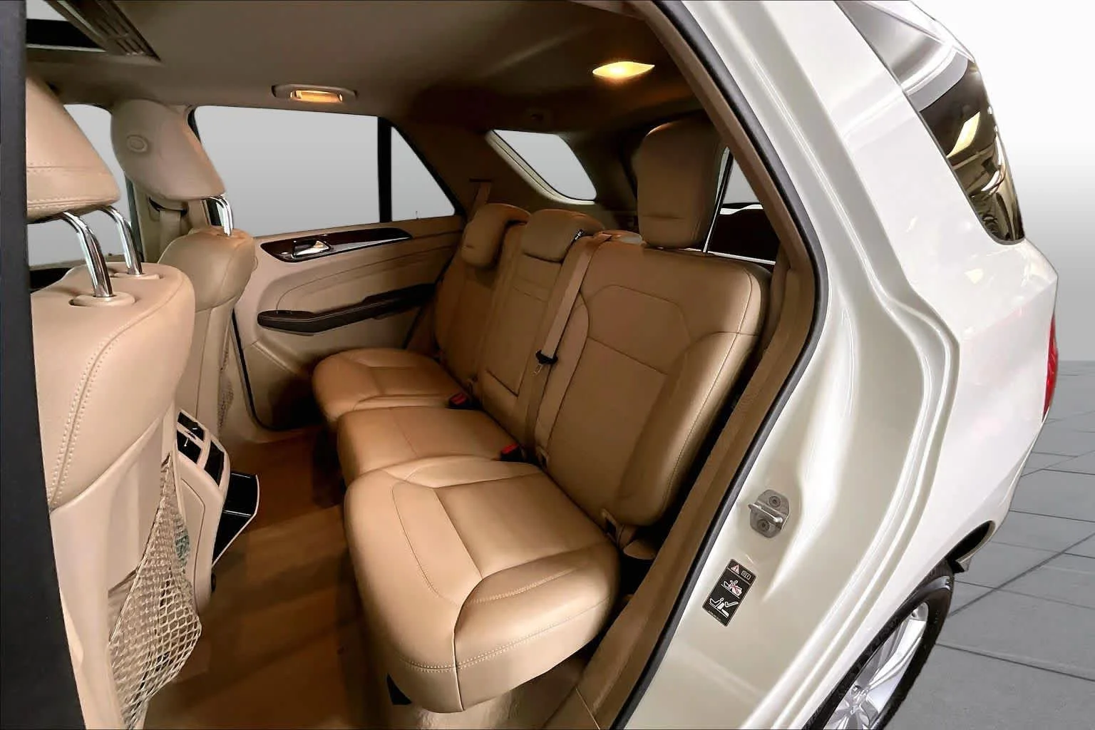 Used 2012 Arctic White Mercedes-Benz ML 350 image 21