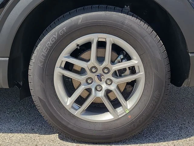 New 2026 Black Metallic Ford Active image 8