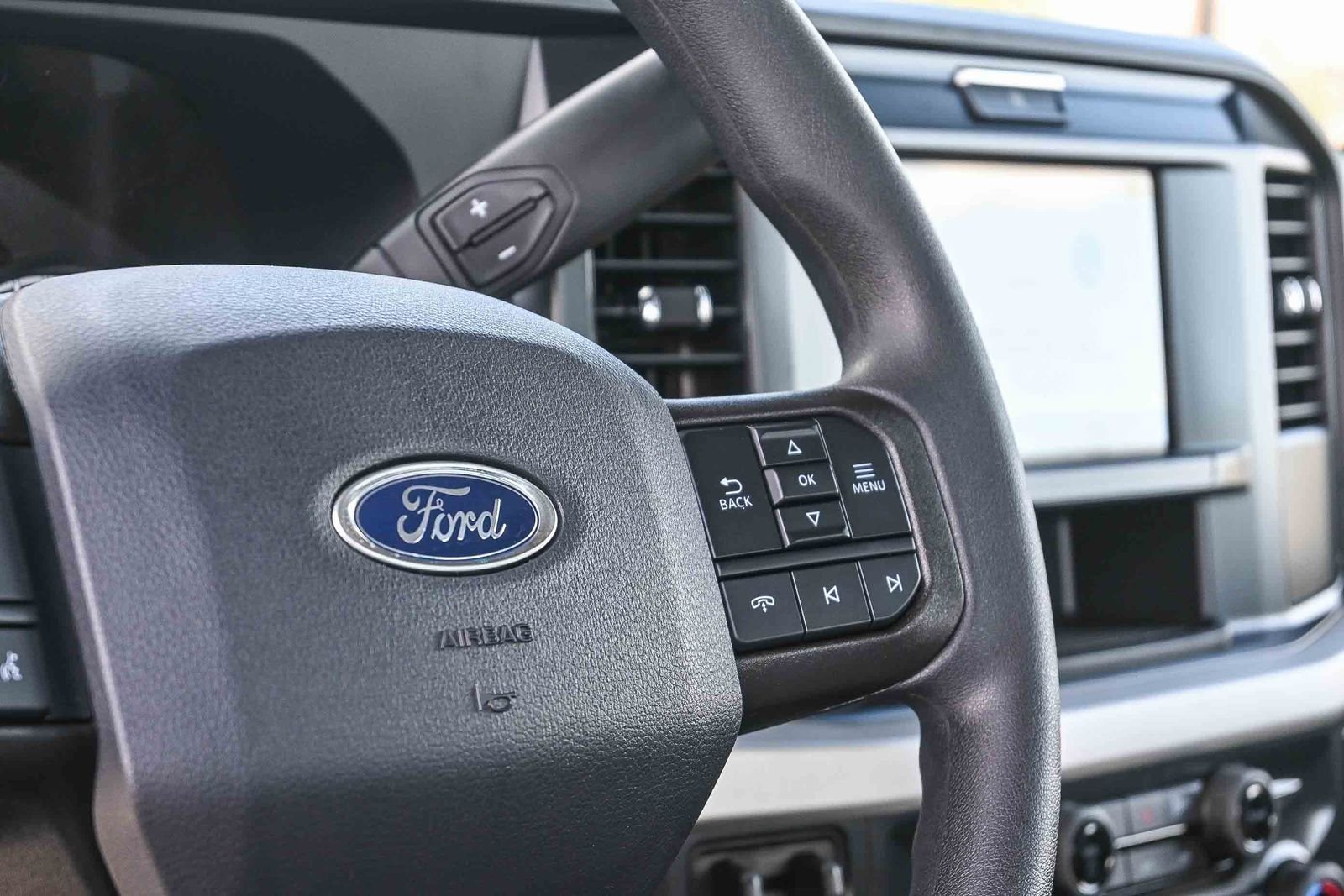 New 2026 Oxford White Ford F-350® XL image 24