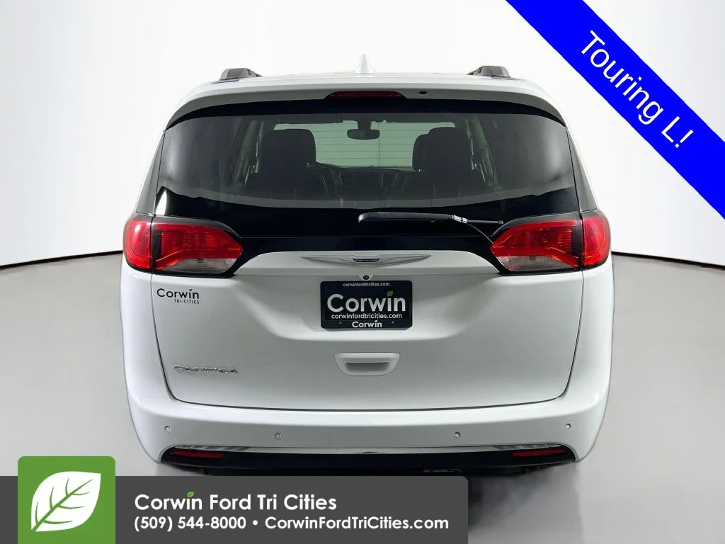 Used 2020 Bright White Clearcoat Chrysler Touring L image 13
