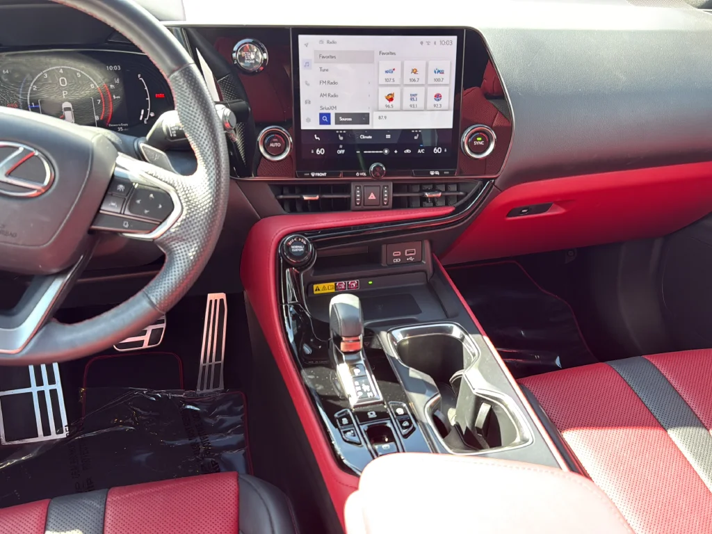 Used 2024 White Lexus 350 F SPORT Handling image 19