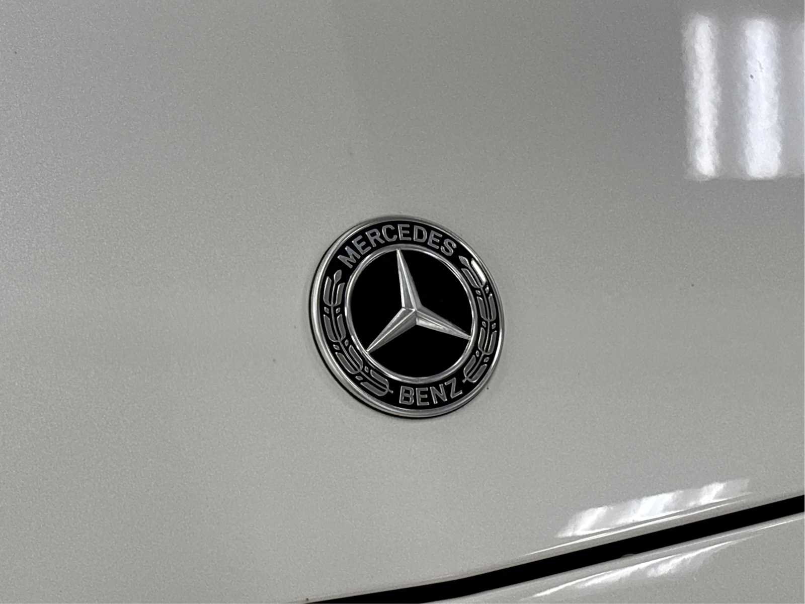 Used 2022 MANUFAKTUR Diamond White Mercedes-Benz E 350 image 15
