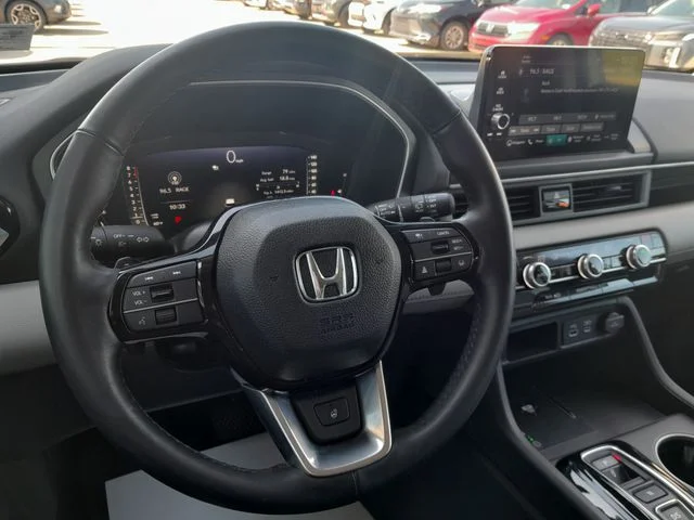 Used 2023 Silver Honda Elite image 11