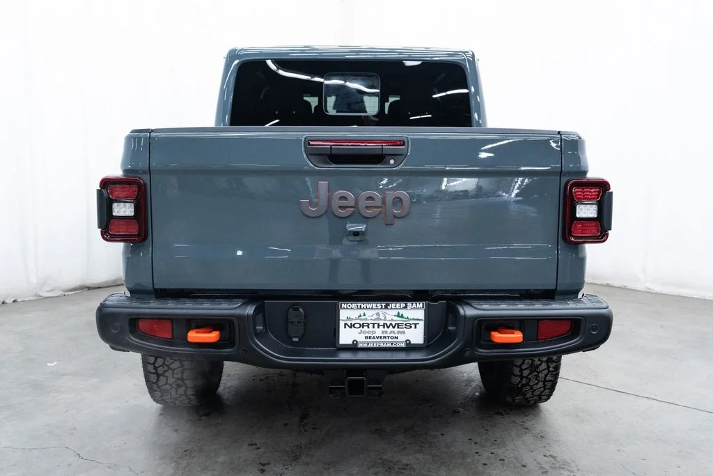 New 2026 Anvil Clear-Coat Exterior Paint Jeep Mojave X image 5
