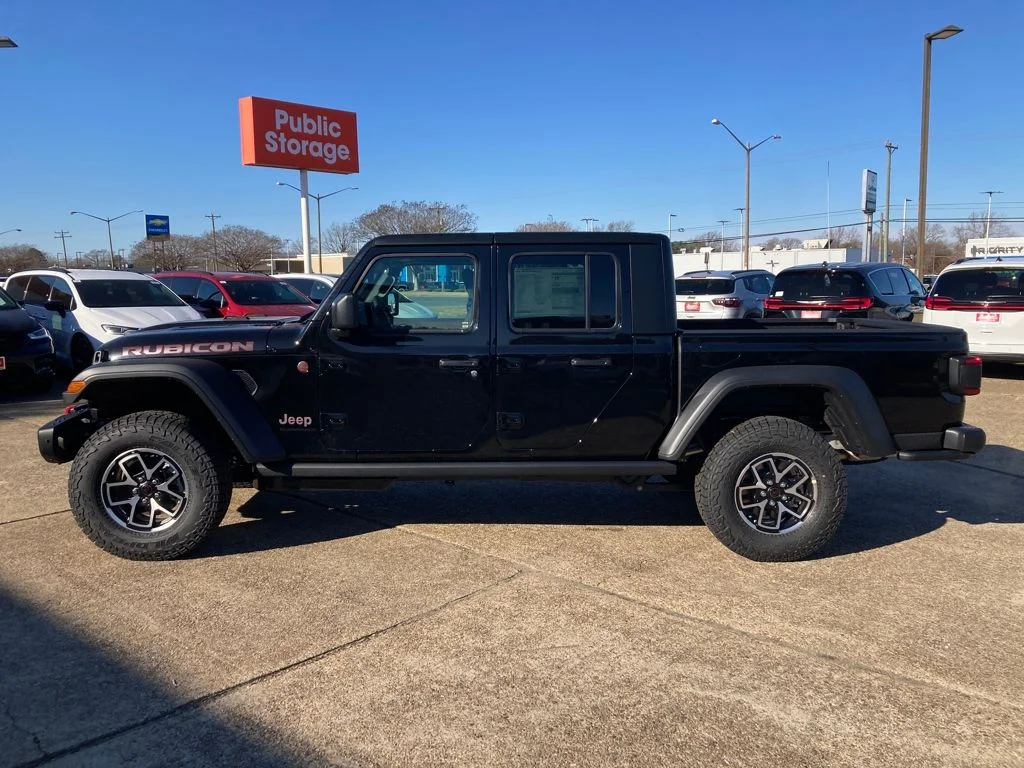 New 2026 Black Clear-Coat Exterior Paint Jeep Rubicon image 2