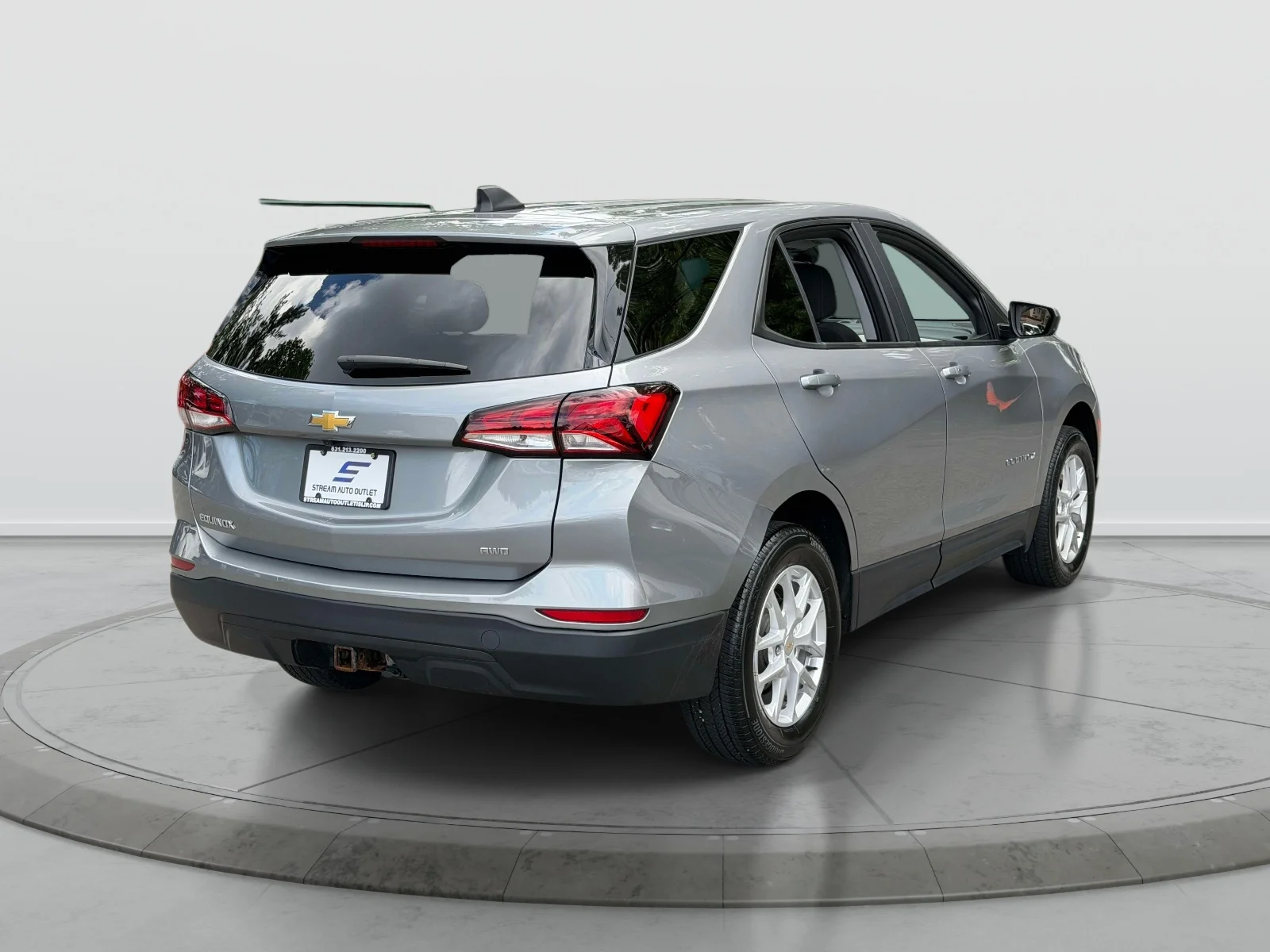 Used 2024 Gray Chevrolet LS image 6