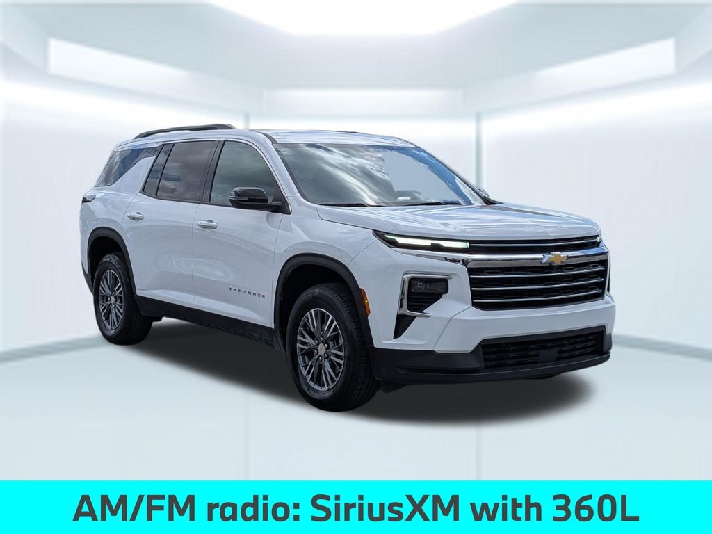 Used 2025 White Chevrolet LT image 9