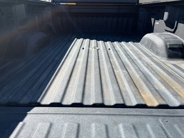 Used 2022 Blue Chevrolet High Country image 16