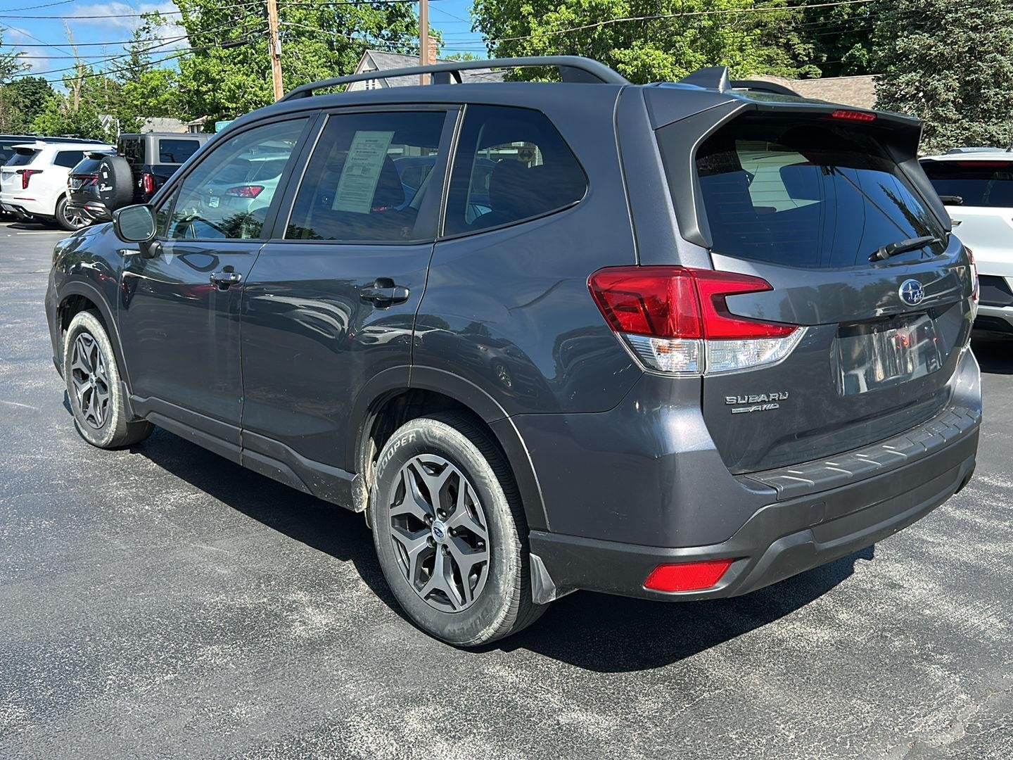 Used 2020 Magnetite Gray Metallic Subaru Premium image 5