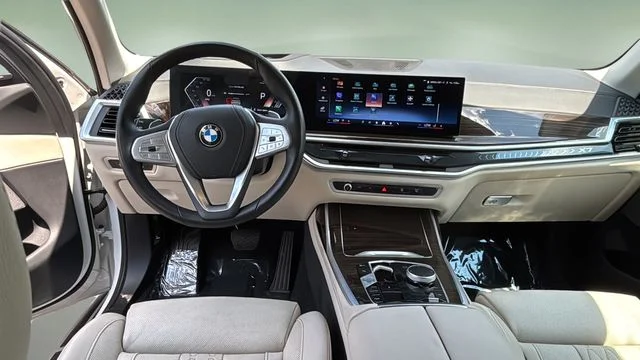 Used 2026 White BMW xDrive40i image 10
