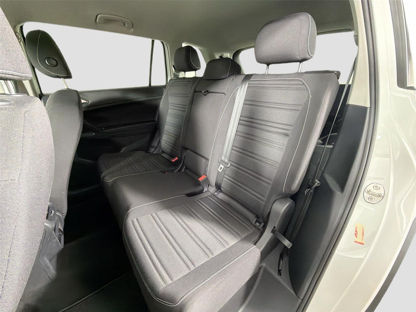 Used 2023 Pure White Volkswagen S image 22