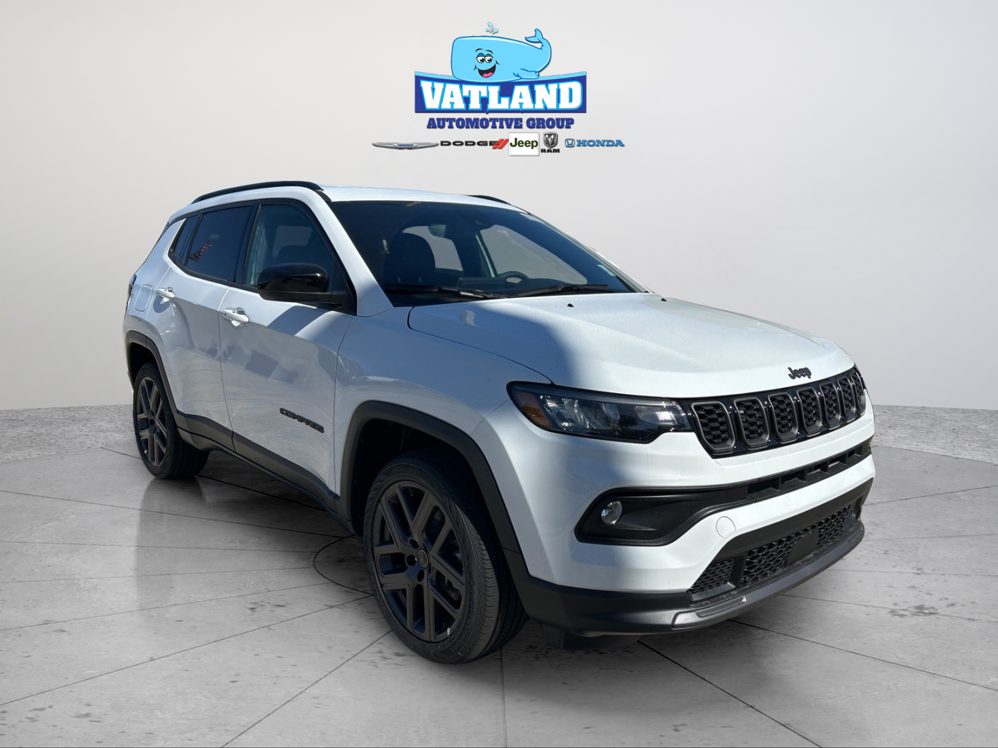 New 2026 Bright White Clear-Coat Exterior Paint Jeep Latitude image 7