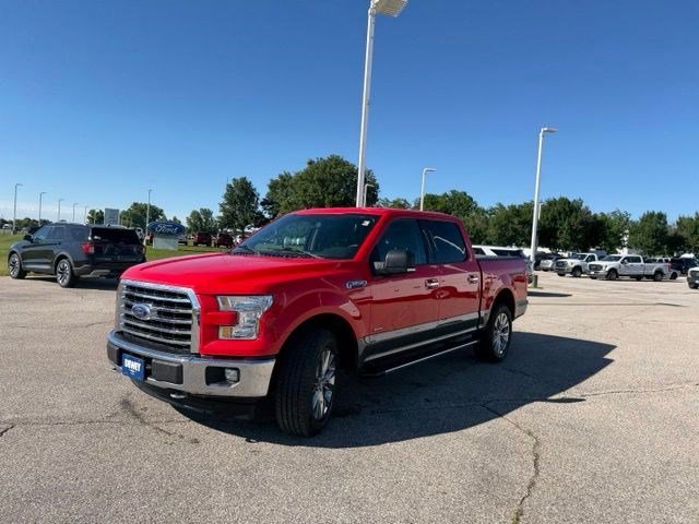 Used 2017 Race Red Ford XLT image 5