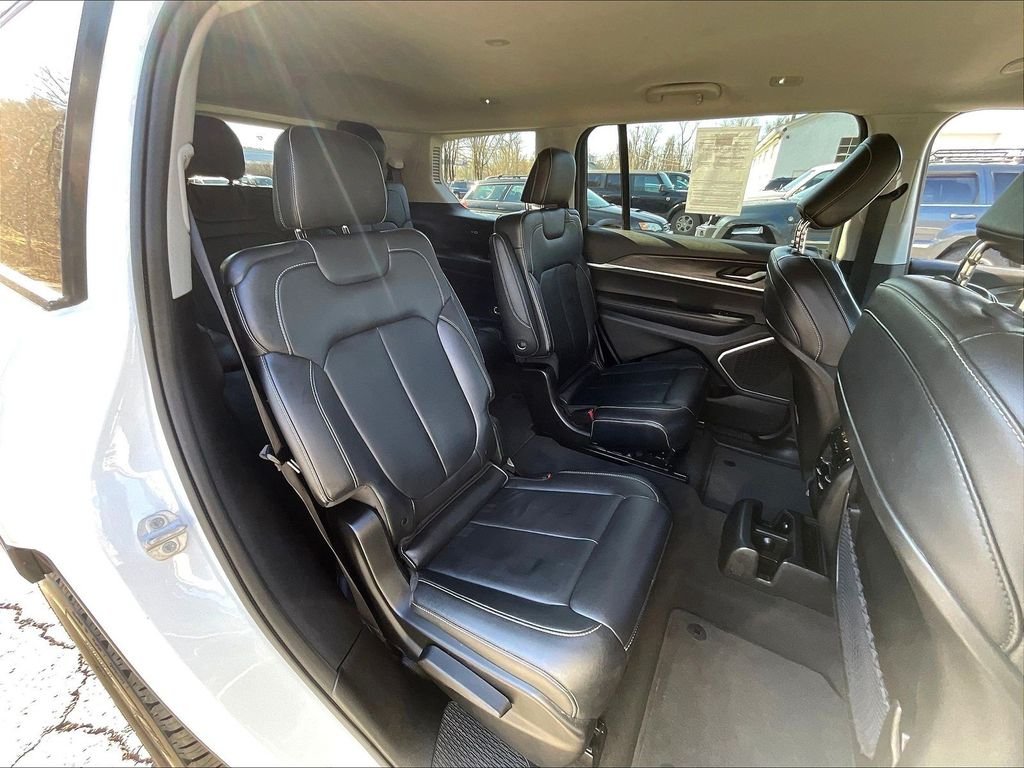 Used 2022 White Jeep Limited image 20
